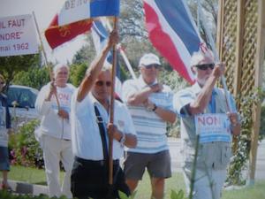 LA MARCHE DES HARKIS AOUT 2011 PIERRELATTE DE HERVE CUESTA  (35)